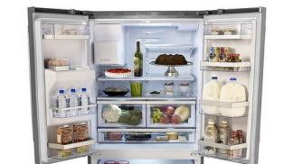 How to Adjust a Refrigerator Door